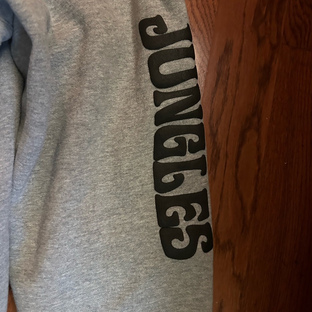 Jungles Jungles Hoodie with cool graphics on sleeves and back. Size XL. Unisex - Picture 3 of 10